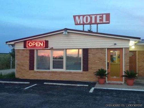 Laci'S Country Inn - Knob Noster Εξωτερικό φωτογραφία